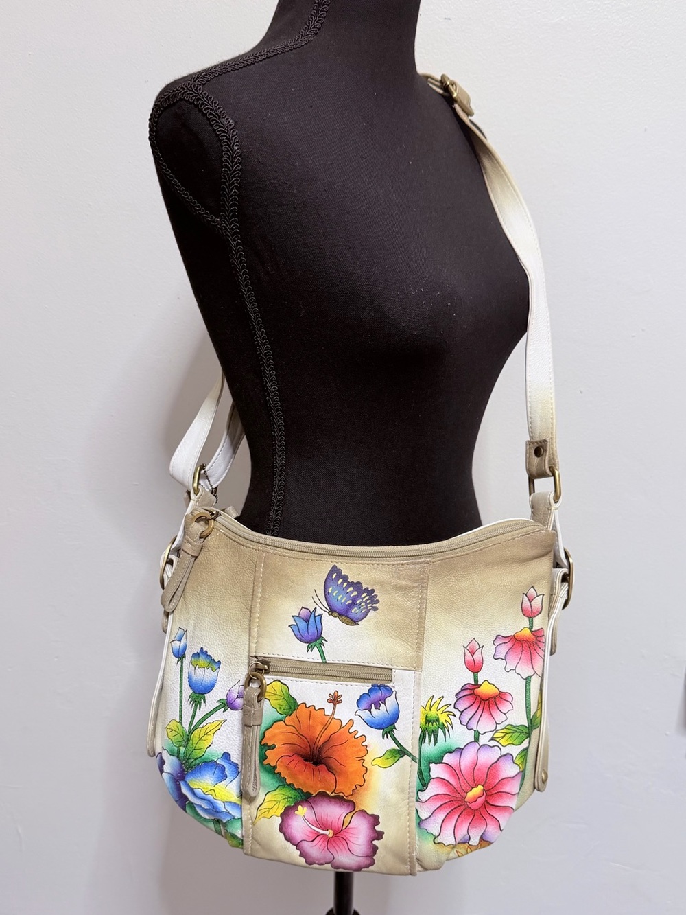Anushka Handbag Purse Butterfly Dragonfly Flowers Zip Around Green